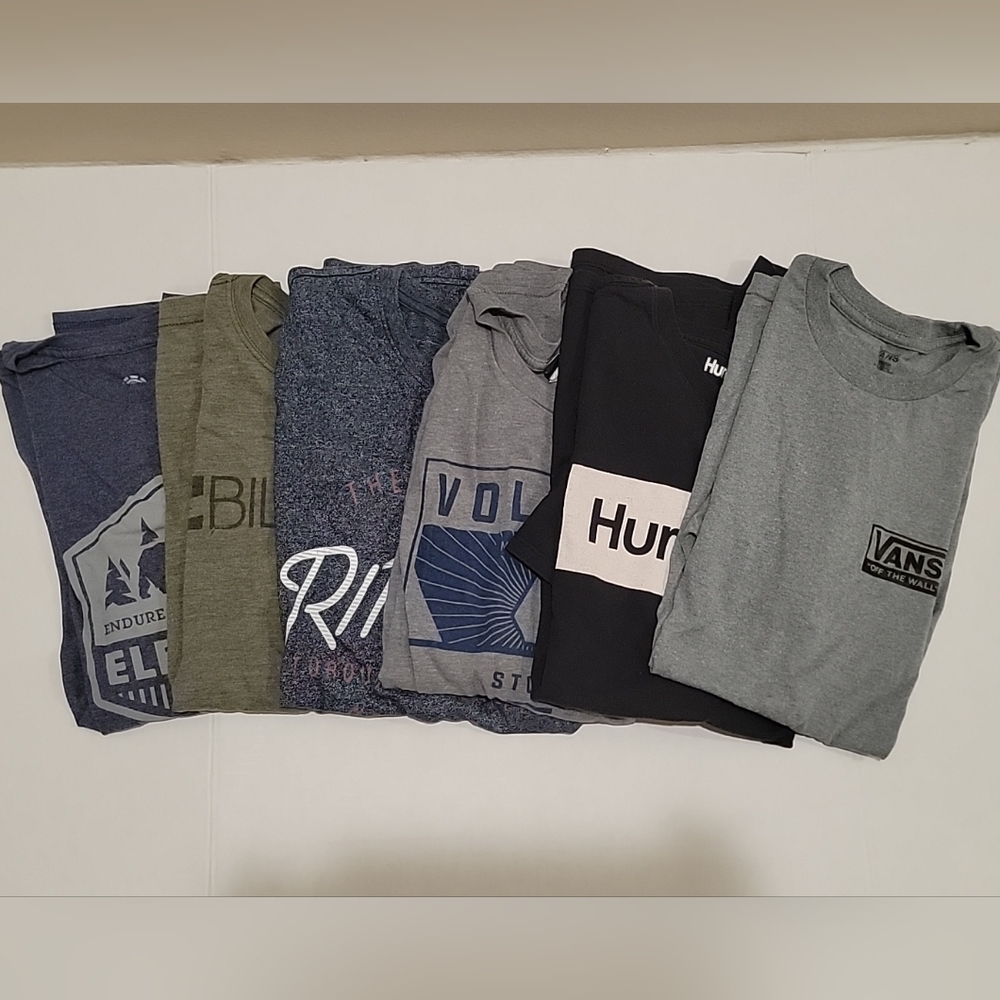 Lot Of 6 Assorted T-Shirt Men's Graphic Short Sleeve Size Medium